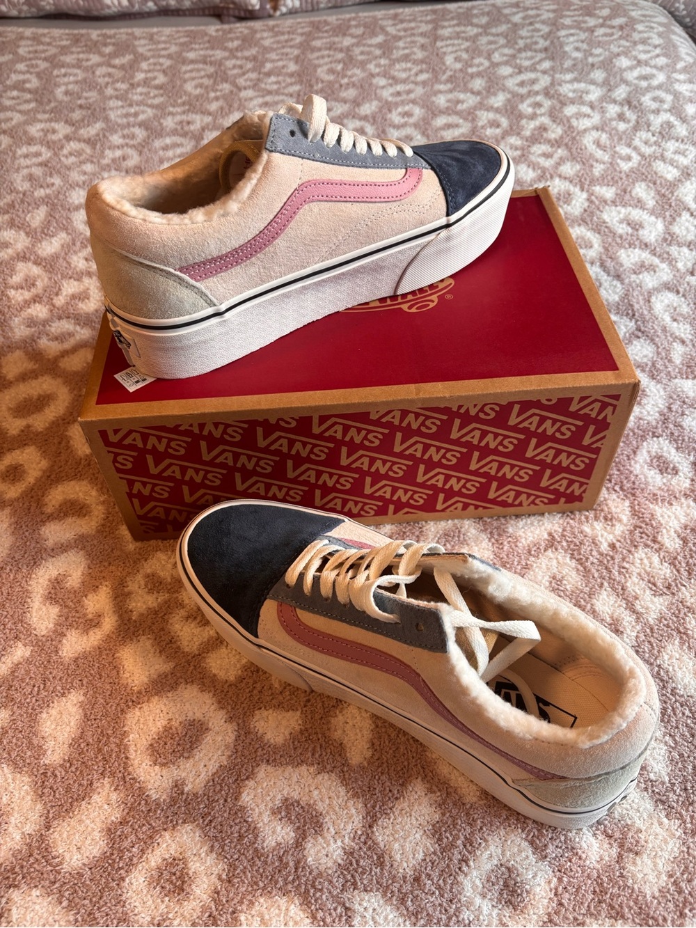 Vans Old Skool womens Pink, Navy & Cream Platform Sneakers